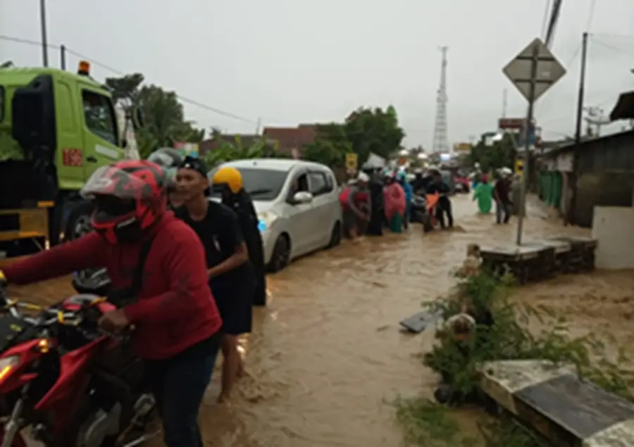 Sebagian Besar Warga Tegal Kembali ke Rumah Pascabanjir